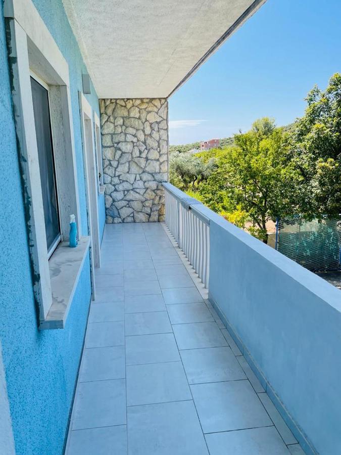 Oaza Mira Apartment Tisno Exterior photo